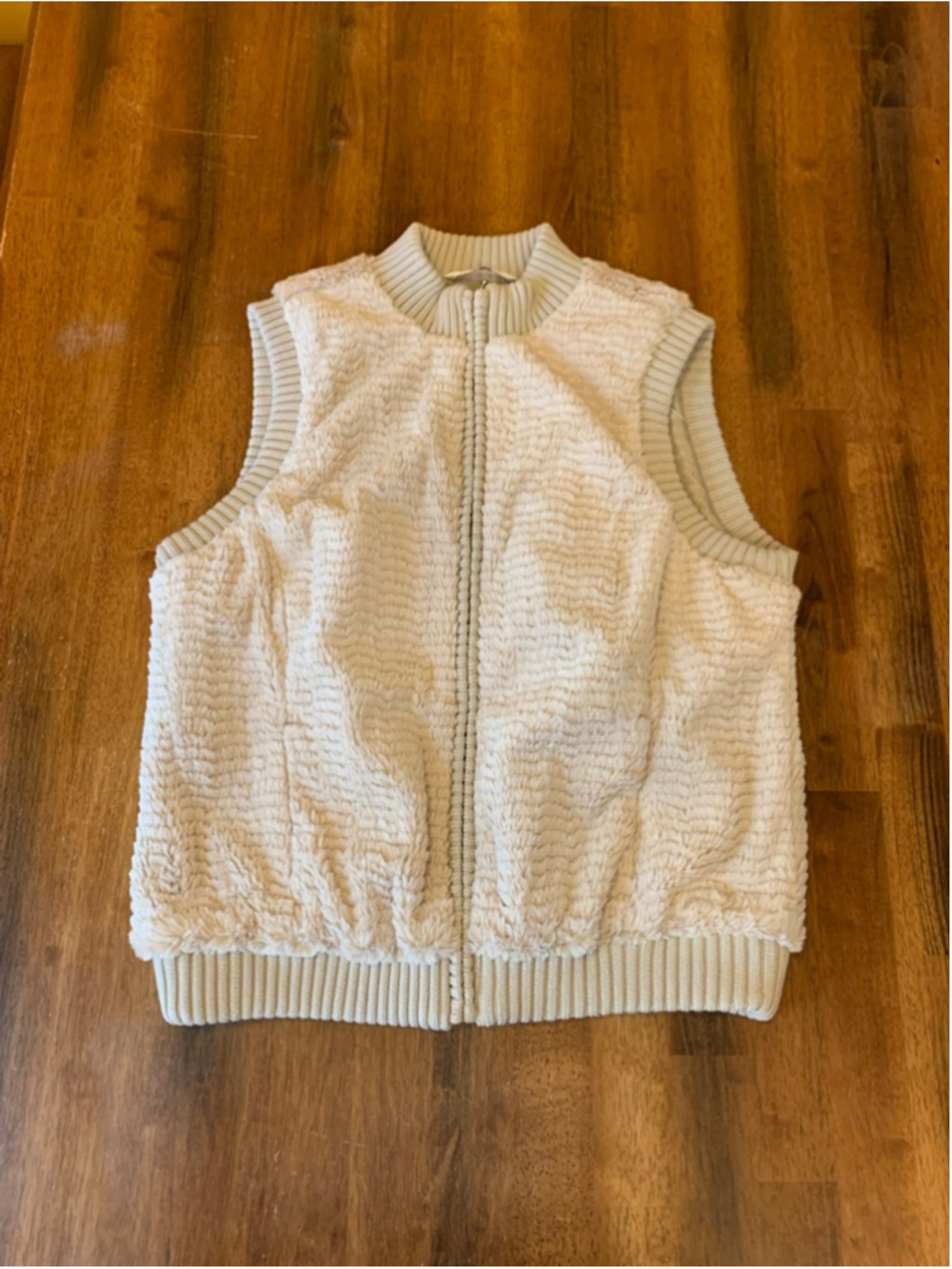 Erin London Furry Vest XL Beige Zip Up